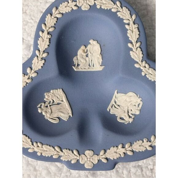 Wedgwood Blue Jasperware Clover Tray/Vintage in Original Box - Picture 4 of 16